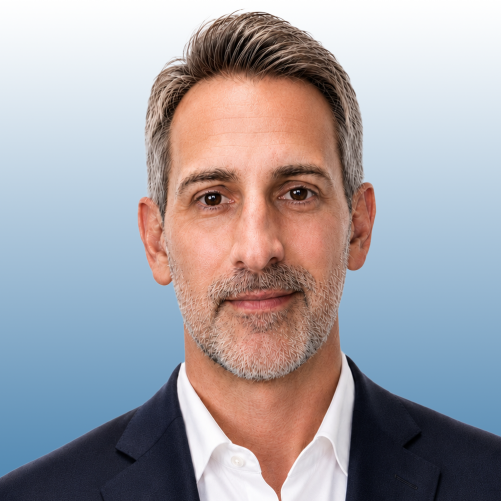 Professional Headshot of Daniel Heath
